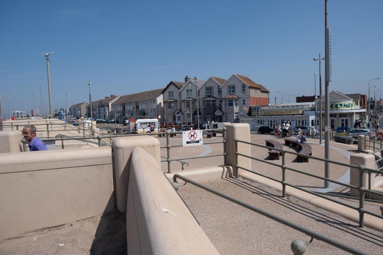 Seahawk Holiday Apartments Cleveleys Extérieur photo
