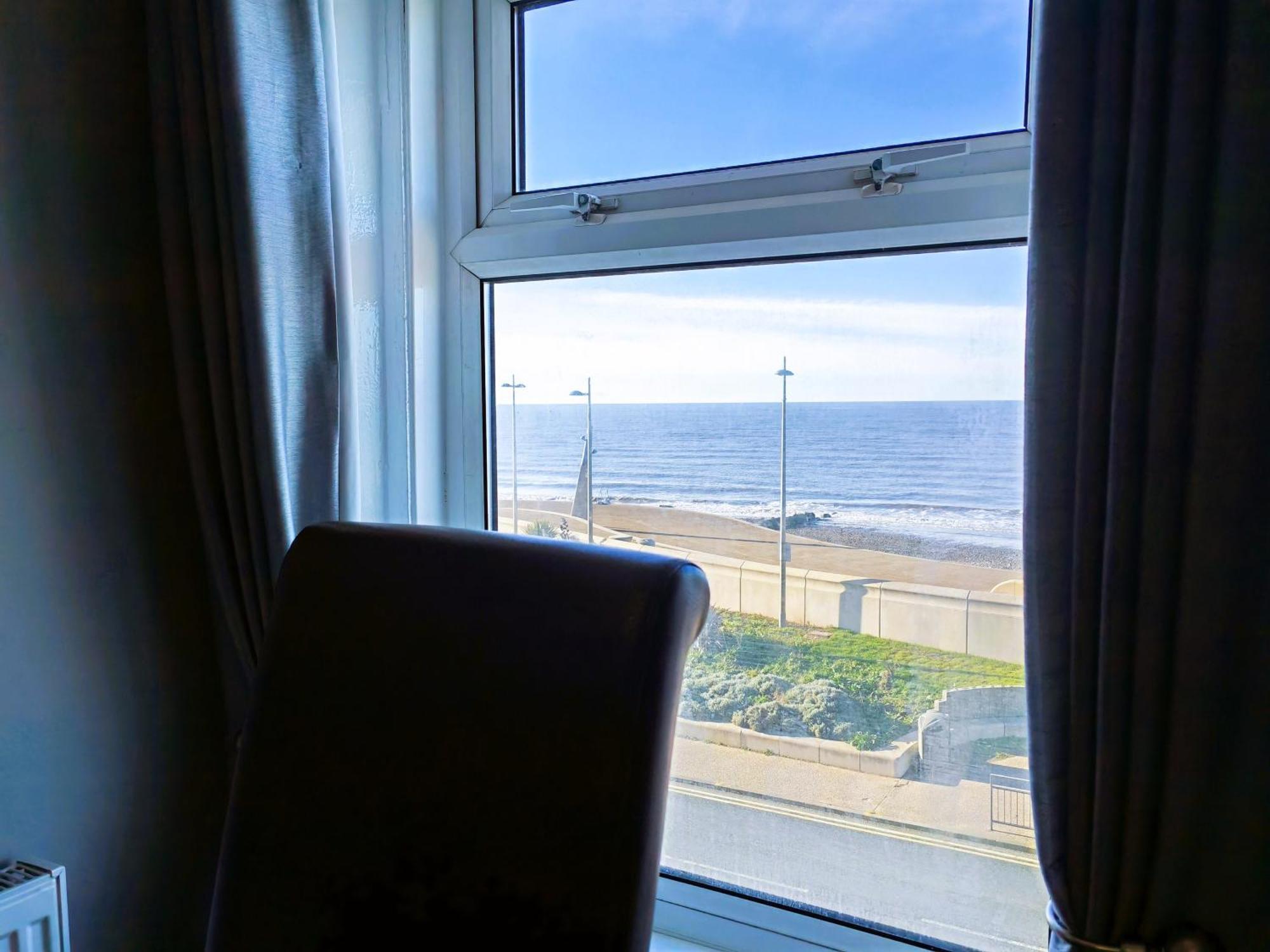 Seahawk Holiday Apartments Cleveleys Extérieur photo