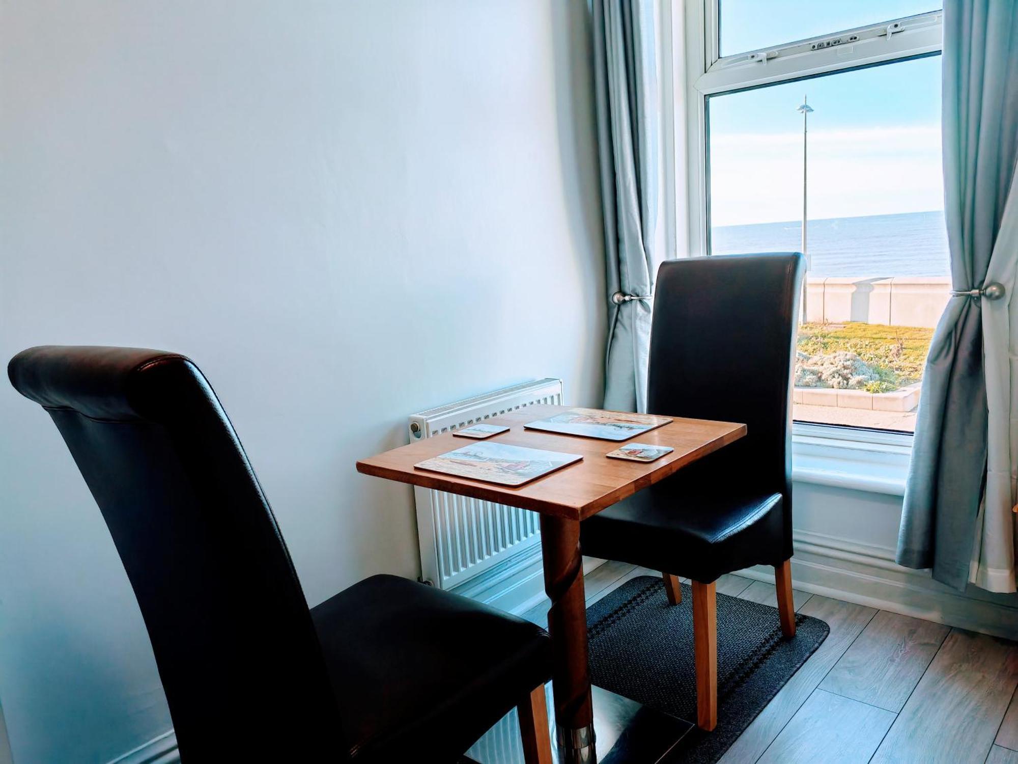 Seahawk Holiday Apartments Cleveleys Extérieur photo