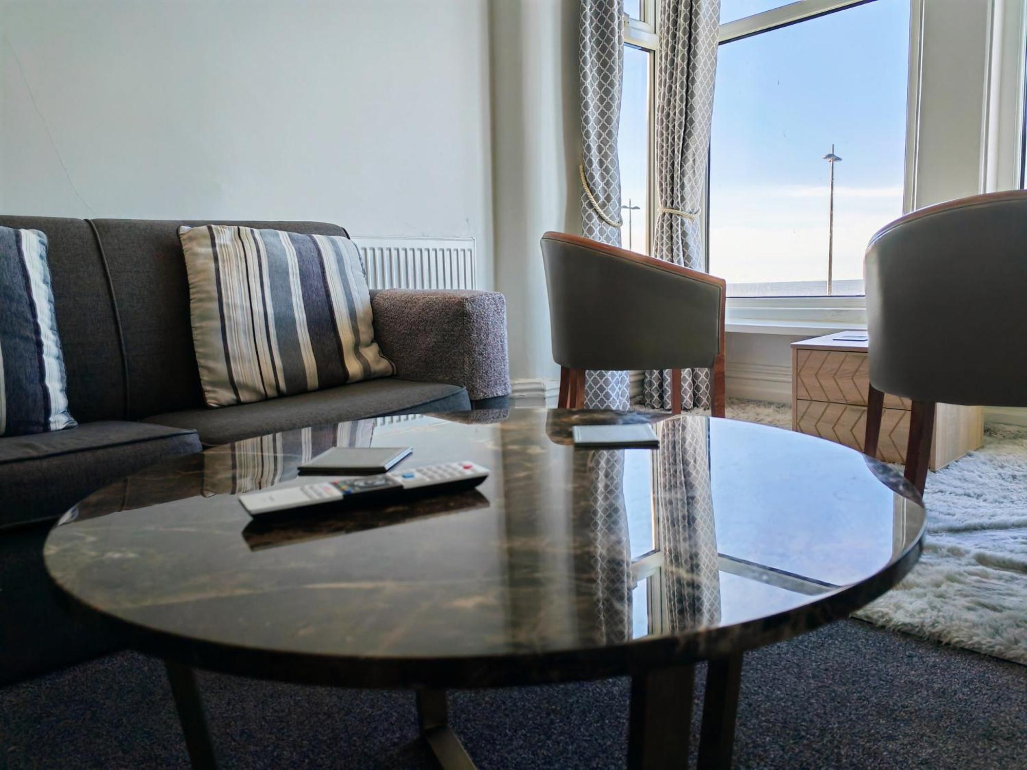 Seahawk Holiday Apartments Cleveleys Extérieur photo